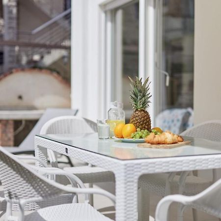 Petrovic apartmani Tivat Exterior foto