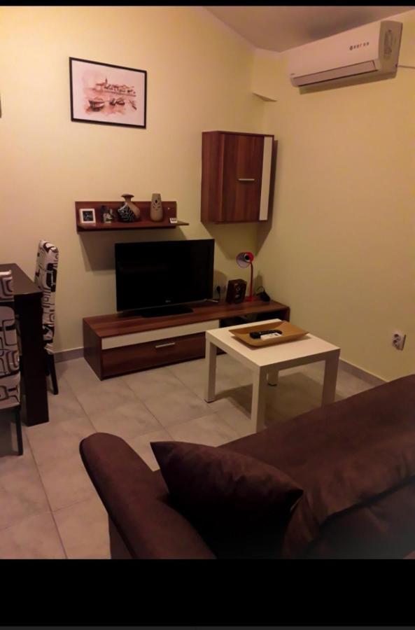 Petrovic apartmani Tivat Exterior foto