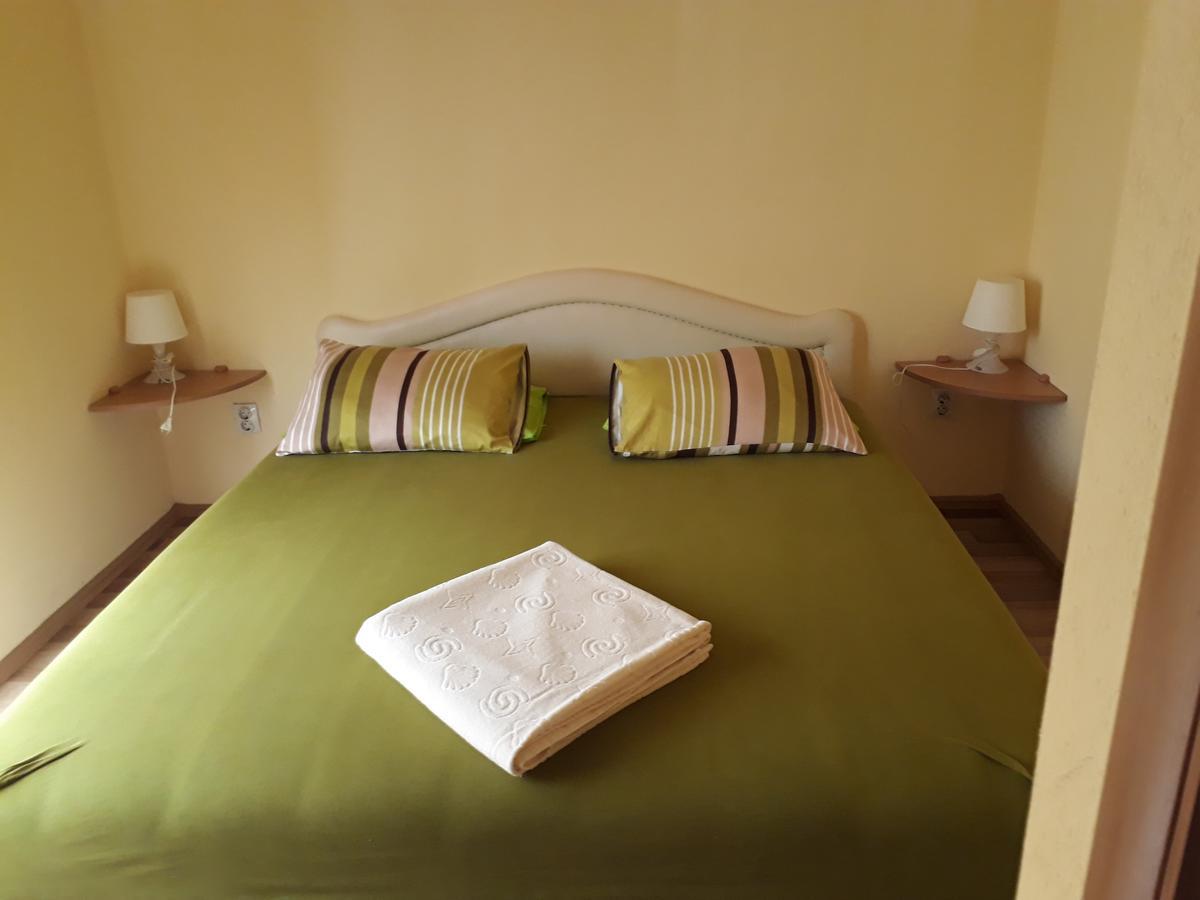 Petrovic apartmani Tivat Exterior foto